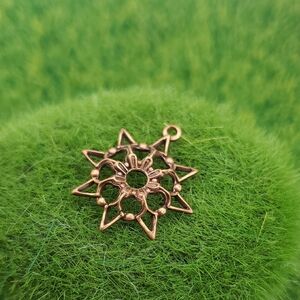 Bronze Starburst‎ Pendant P334
